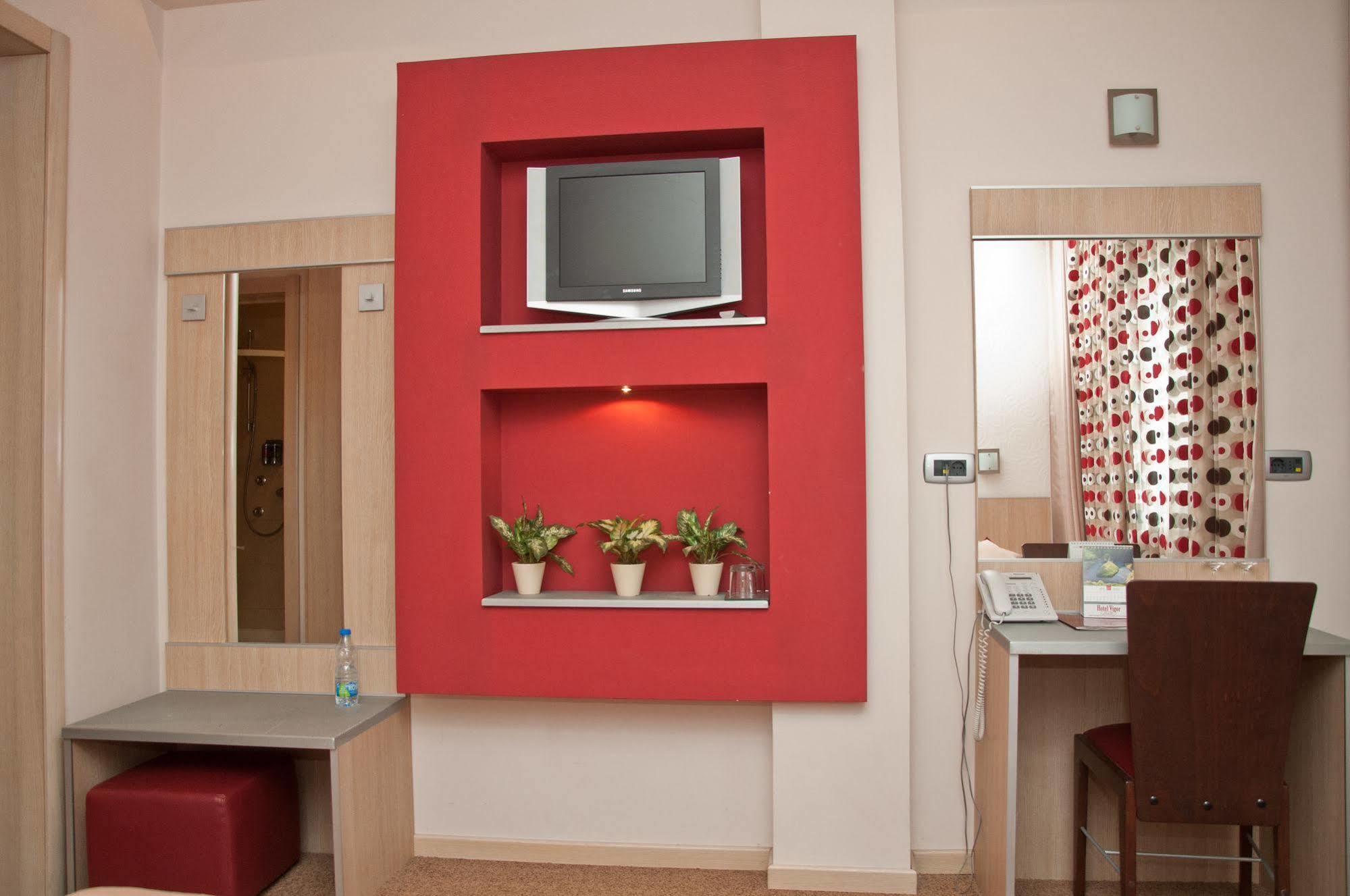 Garni Vigor - Ev Station 2*